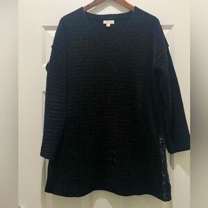 Black Long Line V Neck Knit Sweater, Medium